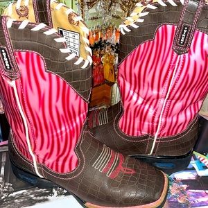 👧🏼 🦓 👧🏼 • 🌹 CINCH x Cowgirl Vibes 🌹• 🦓👧🏼🦓